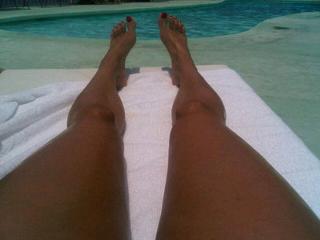 Paola Núñez feet photo thumbnail