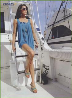 Paola Núñez feet photo thumbnail