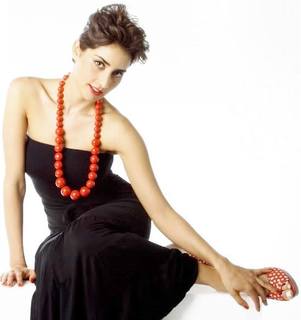 Paola Núñez feet photo thumbnail