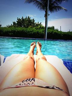 Paola Núñez feet photo thumbnail