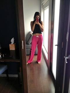 Paola Núñez feet photo thumbnail