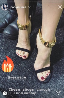 Paola Núñez feet photo thumbnail