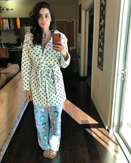 Paola Núñez feet photo thumbnail