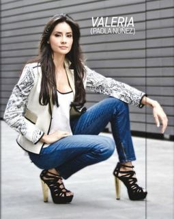 Paola Núñez feet photo thumbnail