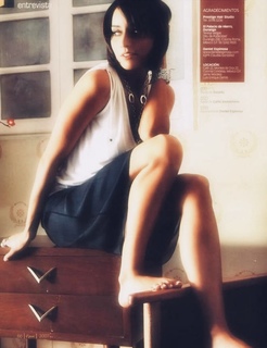 Paola Núñez feet photo thumbnail