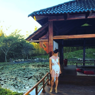 Paola Núñez feet photo thumbnail