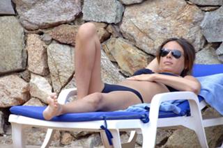 Paola Perego feet photo thumbnail