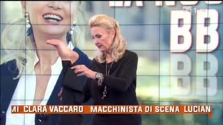 Paola Perego feet photo thumbnail