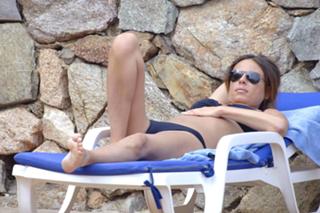 Paola Perego feet photo thumbnail