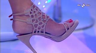 Paola Perego feet photo thumbnail
