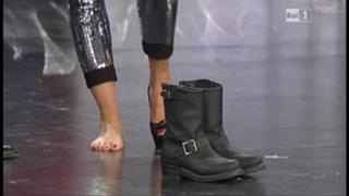 Paola Perego feet photo thumbnail