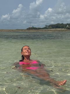 Paola Perego feet photo thumbnail