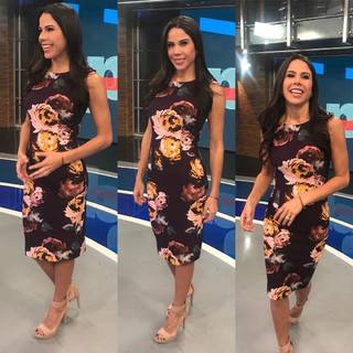 Paola Rojas feet photo thumbnail