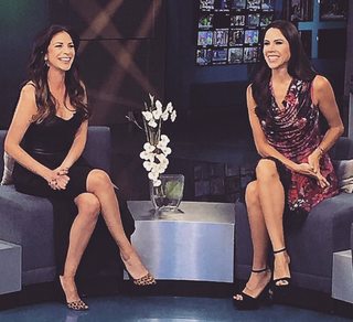 Paola Rojas feet photo thumbnail