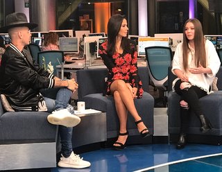 Paola Rojas feet photo thumbnail