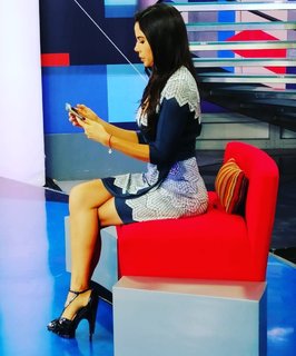 Paola Rojas feet photo thumbnail