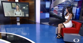 Paola Rojas feet photo thumbnail