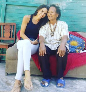 Paola Rojas feet photo thumbnail