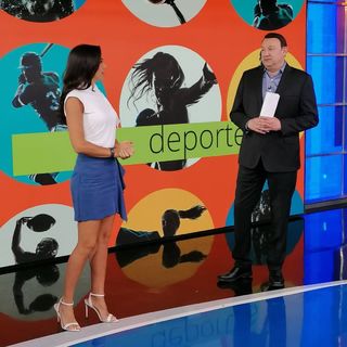 Paola Rojas feet photo thumbnail