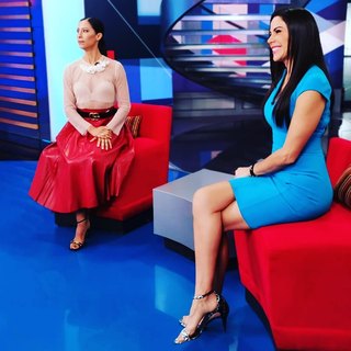 Paola Rojas feet photo thumbnail