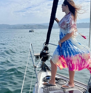 Paola Rojas feet photo thumbnail
