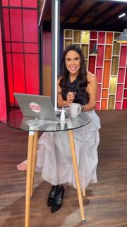 Paola Rojas feet photo 3