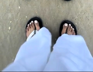 Paoli Dam feet photo 5