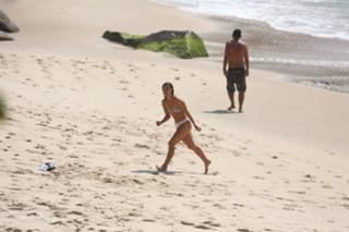 Paolla Oliveira feet photo thumbnail