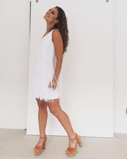 Paolla Oliveira feet photo thumbnail