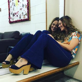Paolla Oliveira feet photo thumbnail