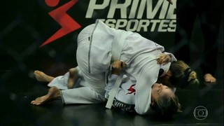 Paolla Oliveira feet photo thumbnail