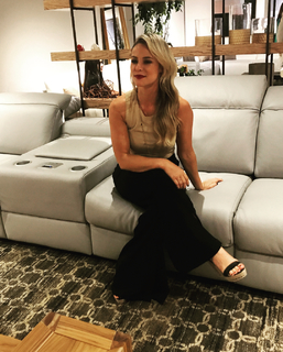 Paolla Oliveira feet photo thumbnail