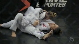 Paolla Oliveira feet photo thumbnail