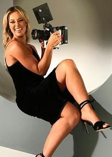 Paolla Oliveira feet photo thumbnail