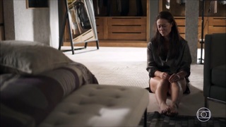 Paolla Oliveira feet photo thumbnail