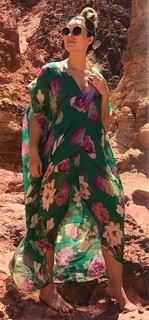 Paolla Oliveira feet photo thumbnail