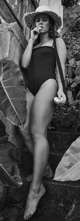 Paolla Oliveira feet photo thumbnail
