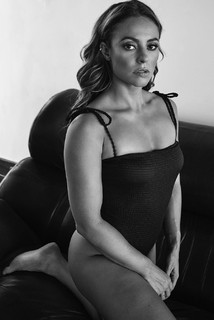 Paolla Oliveira feet photo thumbnail