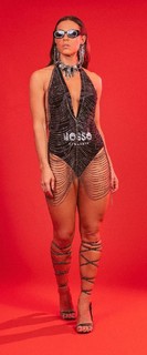 Paolla Oliveira feet photo thumbnail