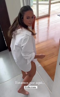 Paolla Oliveira feet photo thumbnail