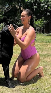 Paolla Oliveira feet photo thumbnail
