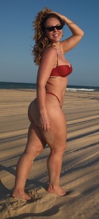 Paolla Oliveira feet photo thumbnail