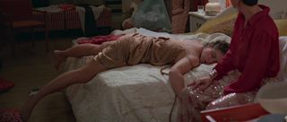 Paolla Oliveira feet photo thumbnail