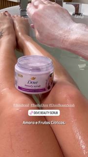 Paolla Oliveira feet photo thumbnail