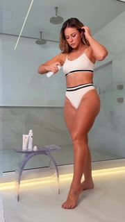 Paolla Oliveira feet photo thumbnail