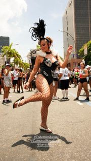 Paolla Oliveira feet photo 6