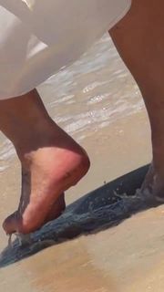Paolla Oliveira feet photo 4