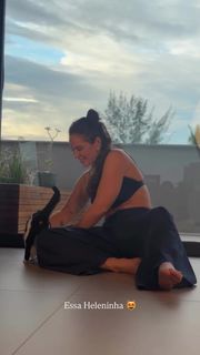 Paolla Oliveira feet photo 17