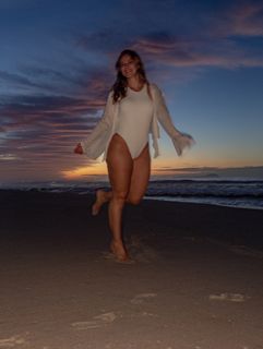 Paolla Oliveira feet photo 13