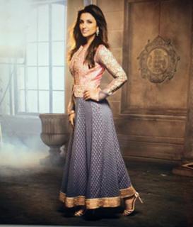 Parineeti Chopra feet photo thumbnail